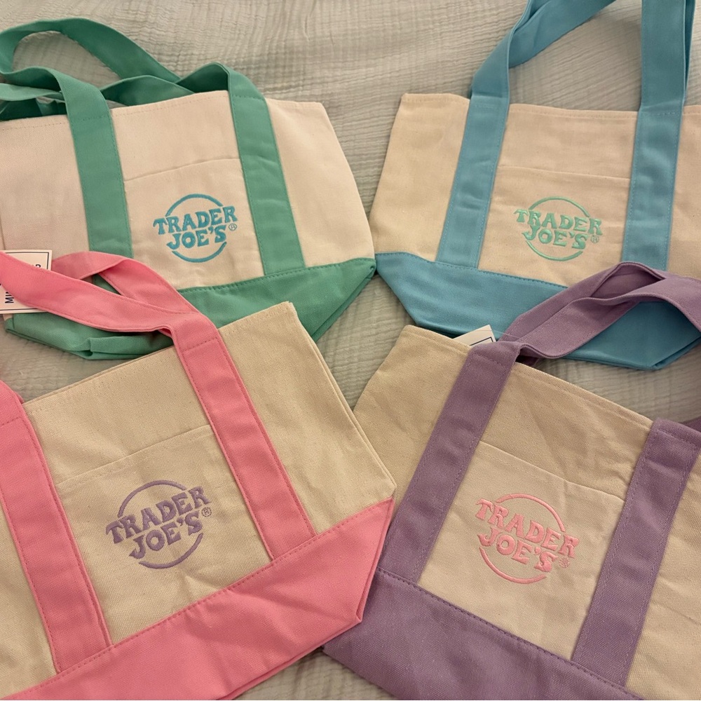 Trader Joe’s Mini Pastel Canvas Tote Bag Set of 4